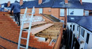 Building the Roof UK Tiny Home Office in my Garden 12